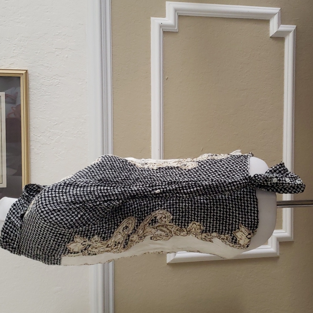 Cino button down top - Picture 3 of 6